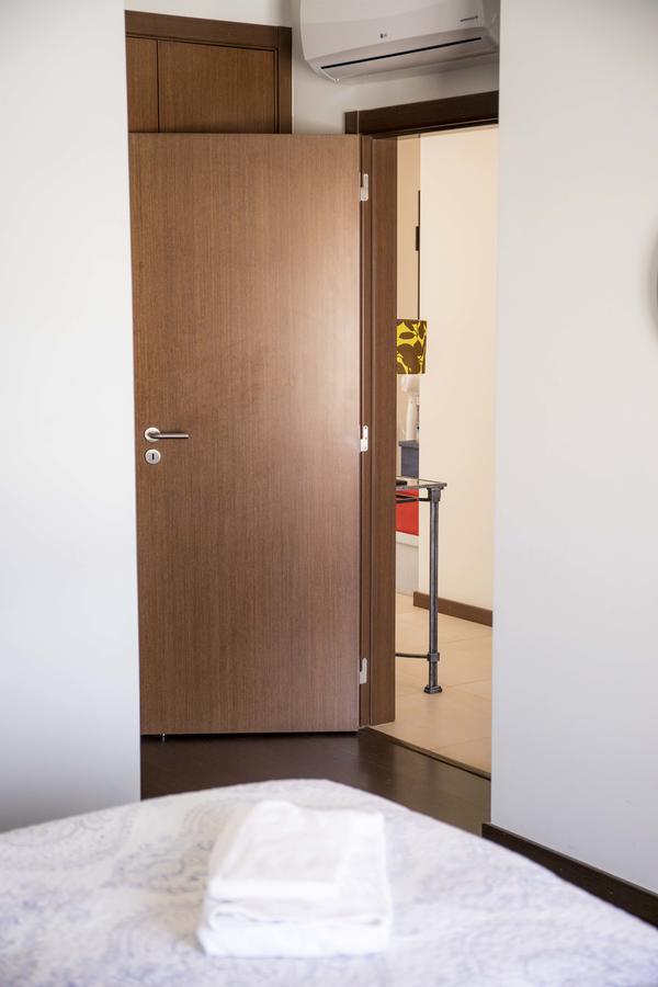 B04 - Luxury 2 Bed W Terrace Pool Apartment Lagos Ngoại thất bức ảnh